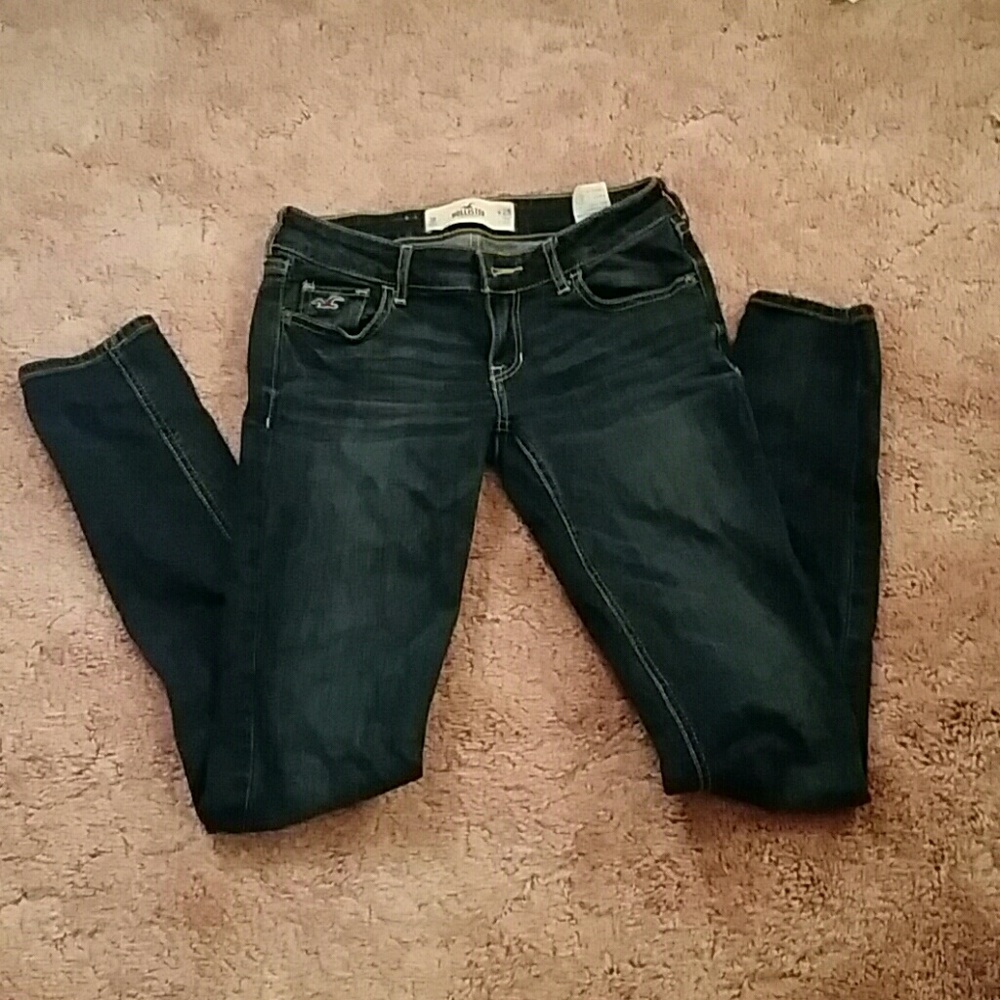 Hollister skinny jeans!